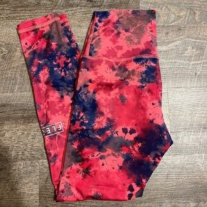 Fleo Tie-Dye El Toro 25” Leggings size Medium